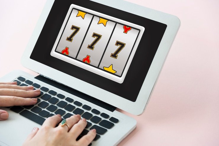 Pengguna bermain casino langsung ole388 melalui perangkat smartphone dengan tampilan responsif